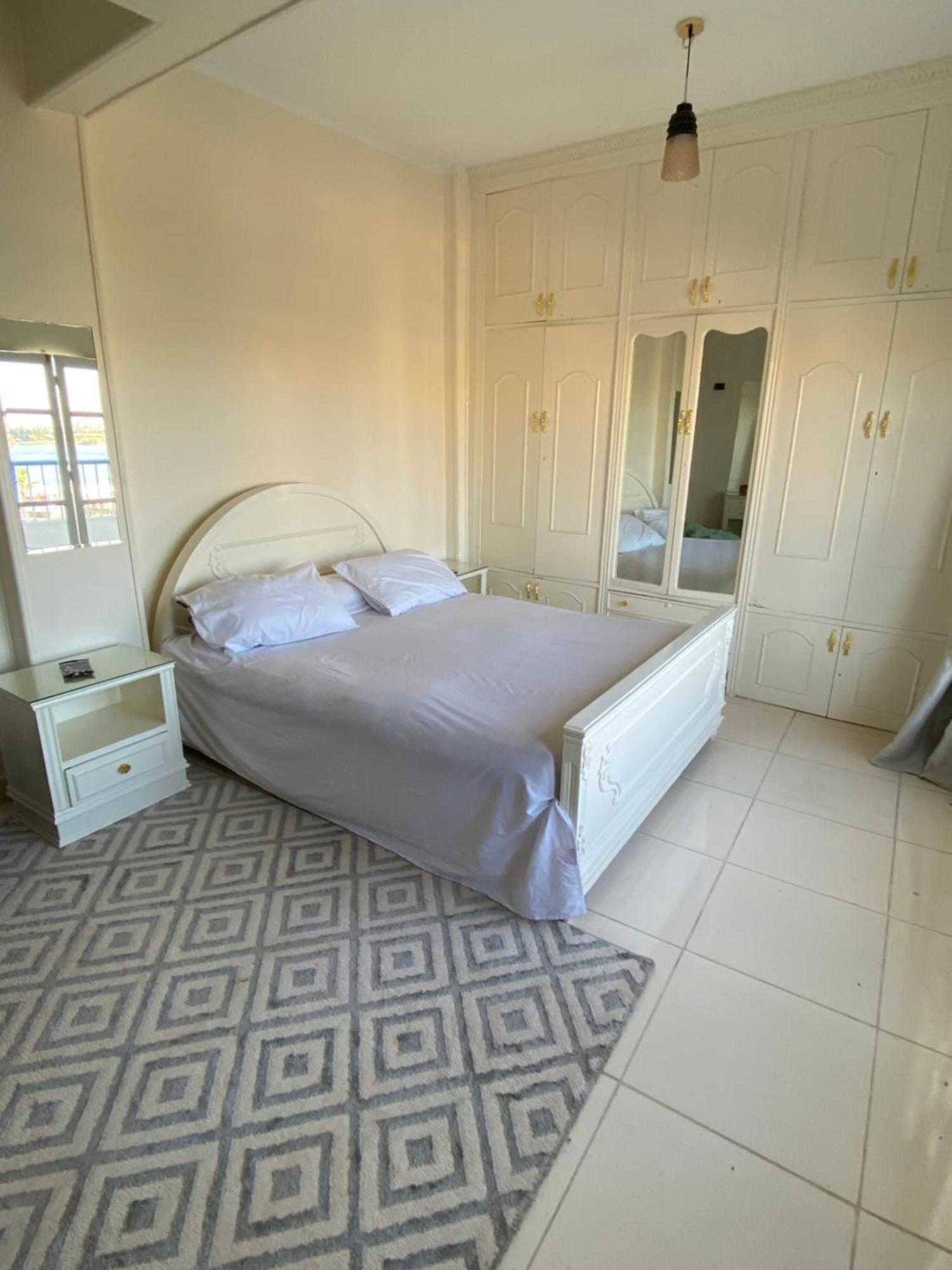 Luxor Nile View Duplex Apartment Buitenkant foto
