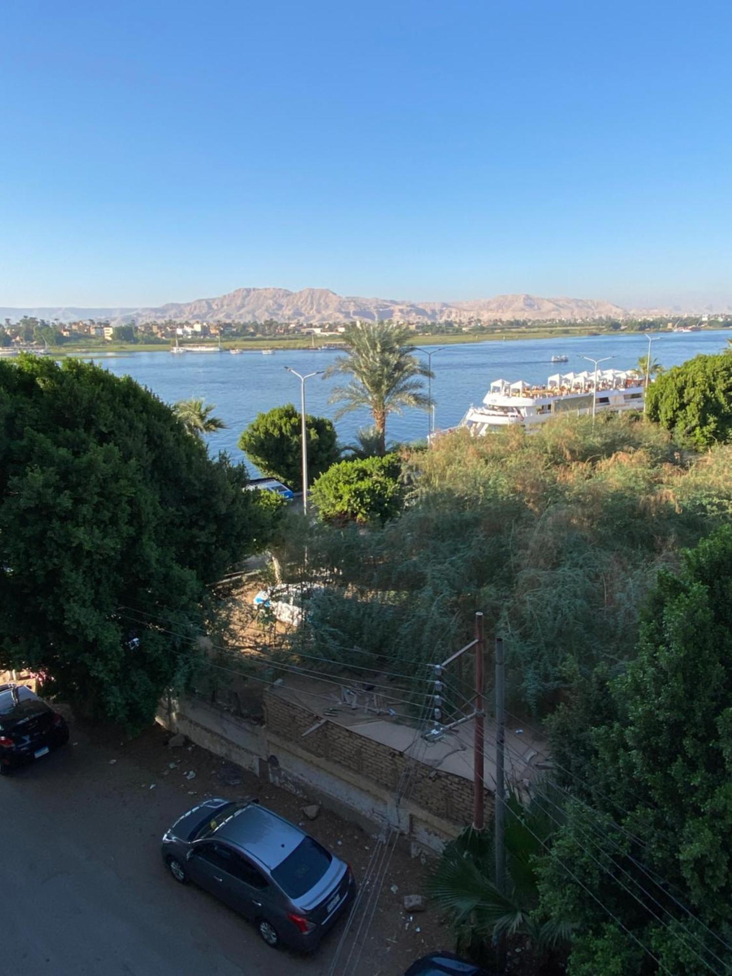 Luxor Nile View Duplex Apartment Buitenkant foto